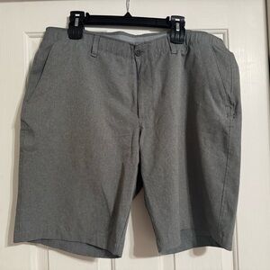 Under Armour heatgear loose men’s shorts